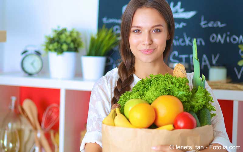Frau mit Obst Frau mit Obst