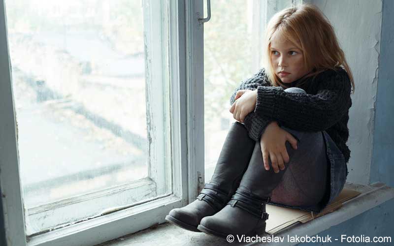Kind mit Depressionen Kind mit Depressionen